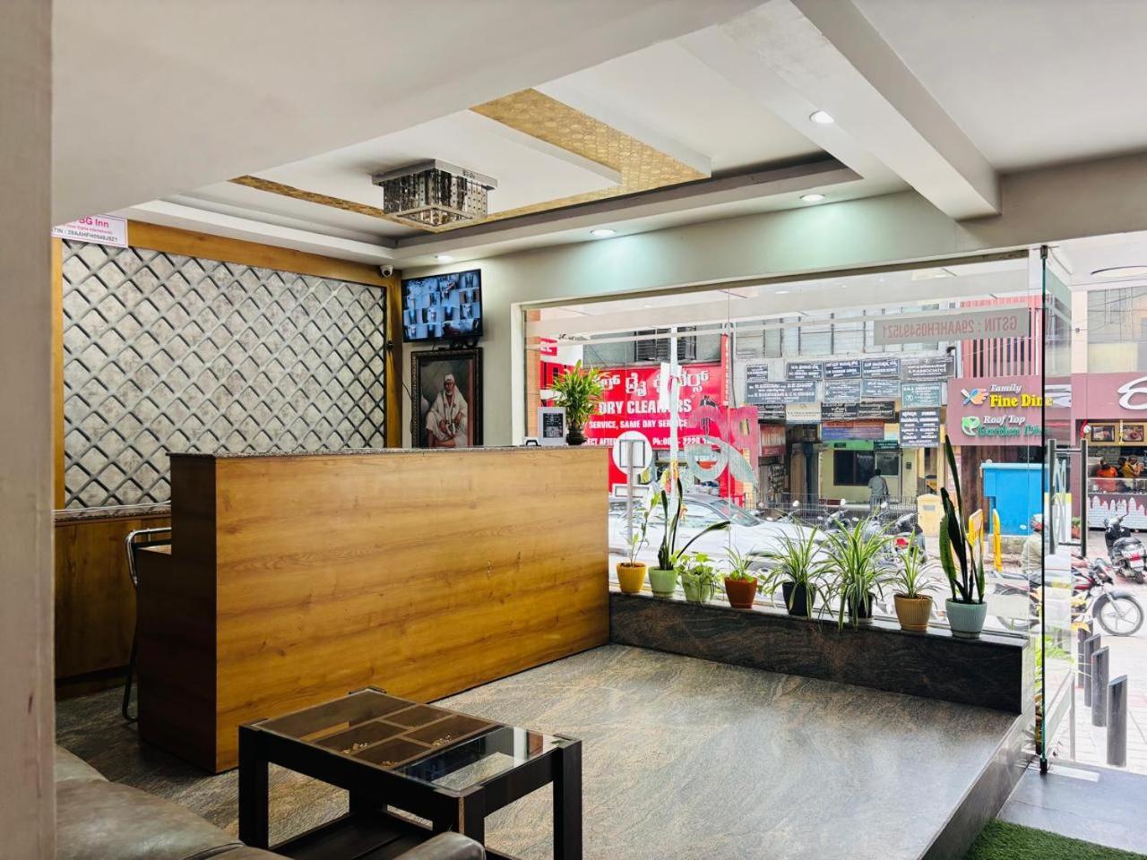 Hotel Bg Inn Бангалор Экстерьер фото